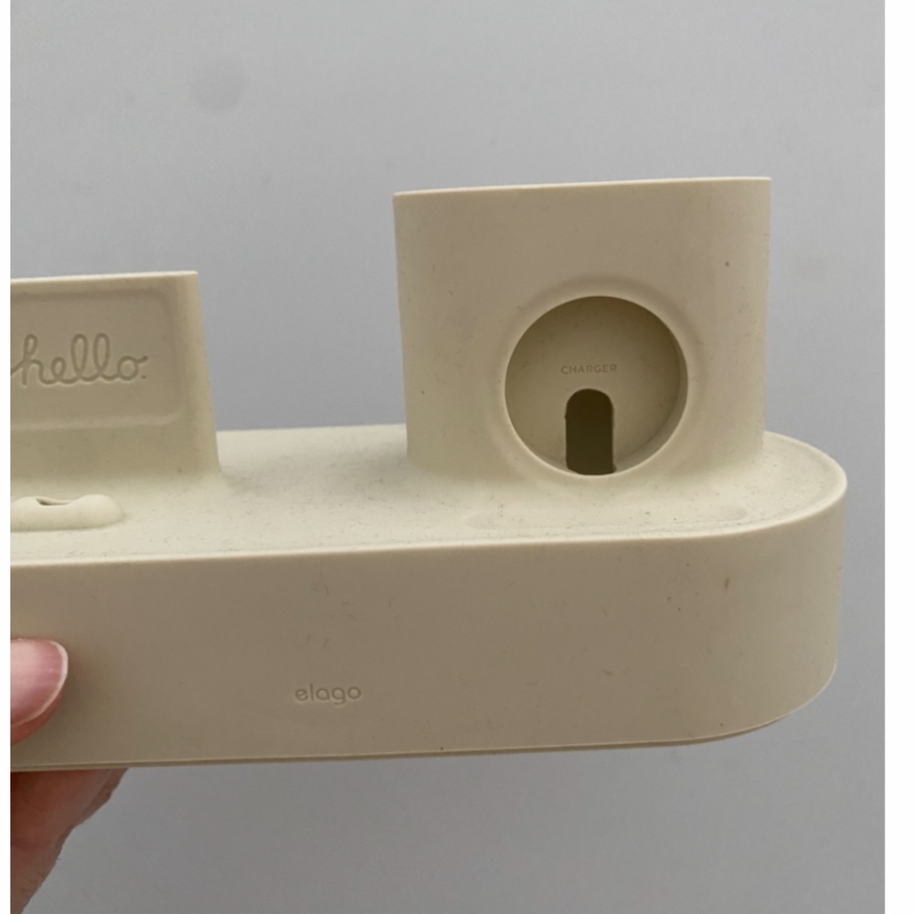 Elago 3 in 1 Charging Station for Apple Watch, AirPod pro, iPhone Cream - Picture 15 of 15